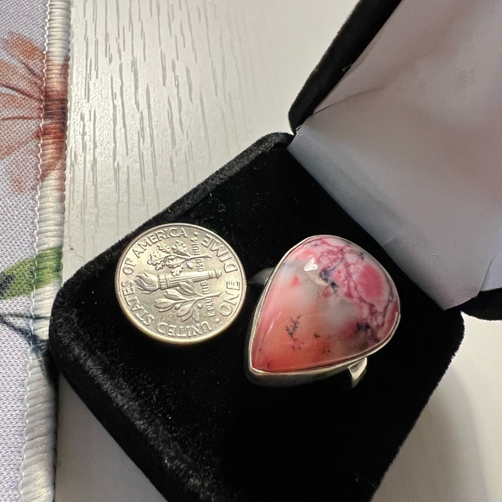 Pink White Gray Teardrop Shaped Opal Agate Dendrite Ring